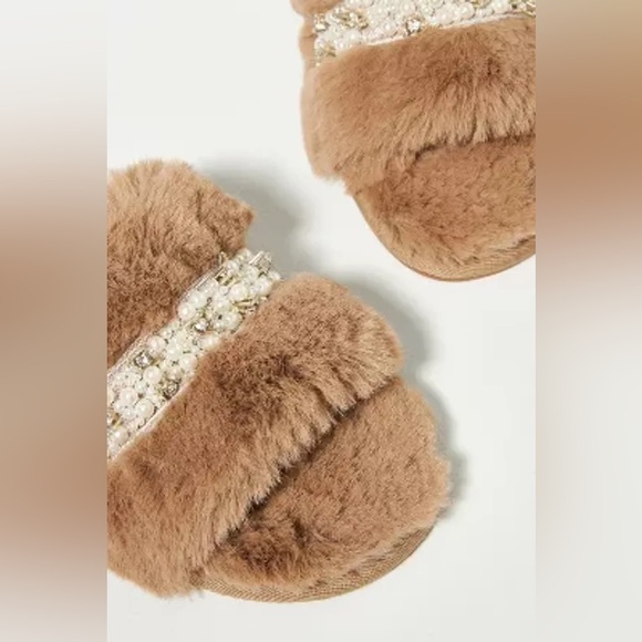 Anthropologie faux fur jewelled slippers - Picture 2 of 11